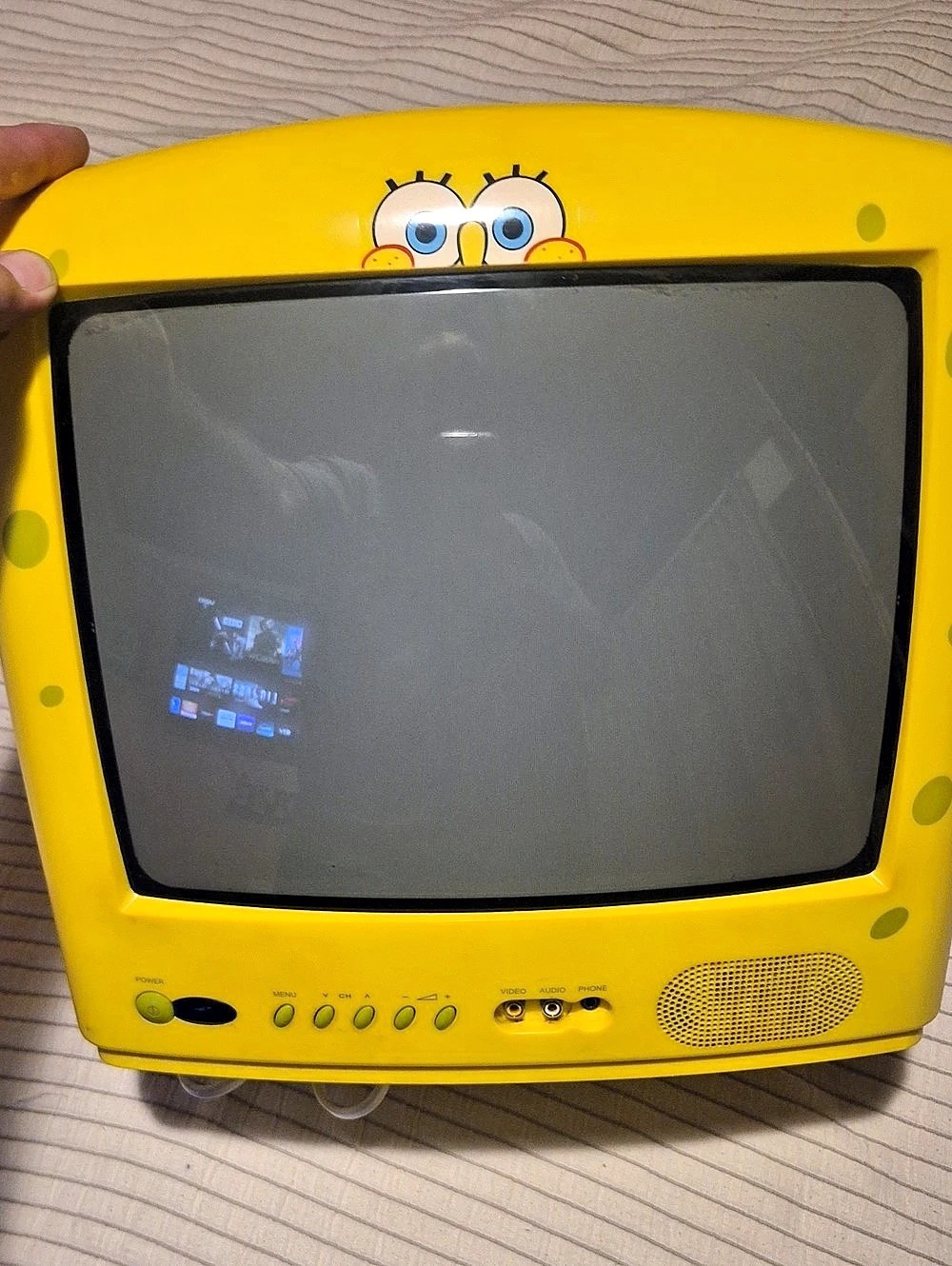Emerson SpongeBob SquarePants 13-Inch CRT TV Model SB315 13-Inch CRT TV Yellow &